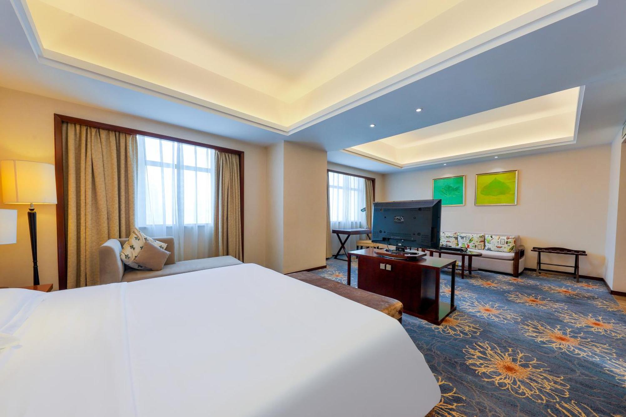 Zhengzhou Yuehai Hotel Экстерьер фото