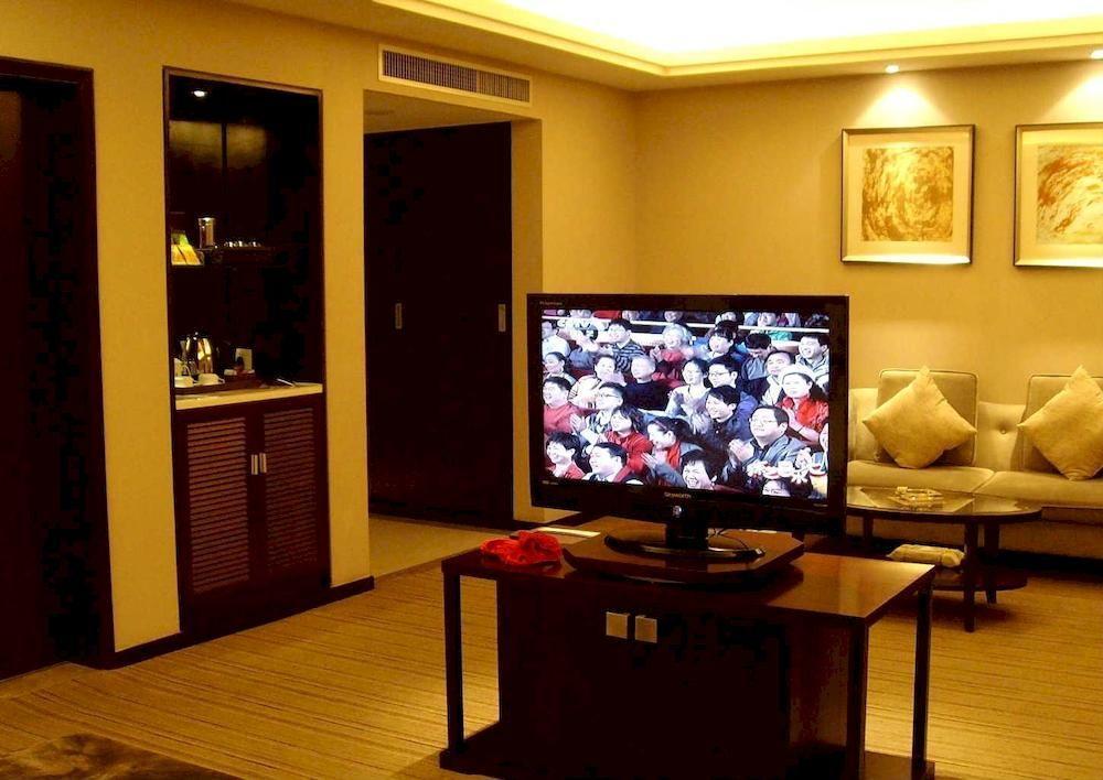 Zhengzhou Yuehai Hotel Экстерьер фото