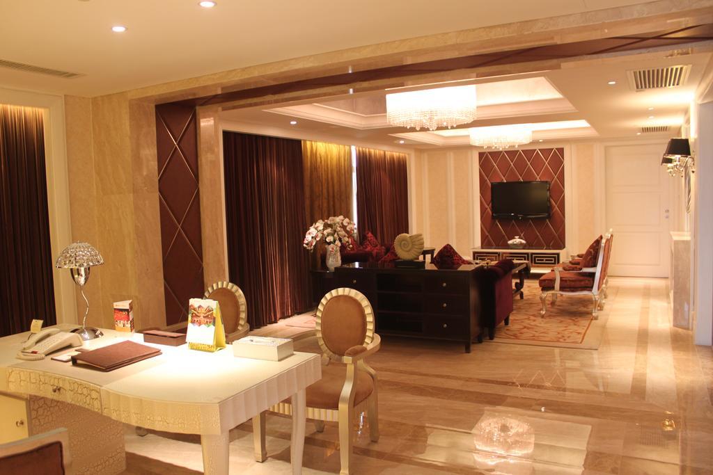 Zhengzhou Yuehai Hotel Экстерьер фото