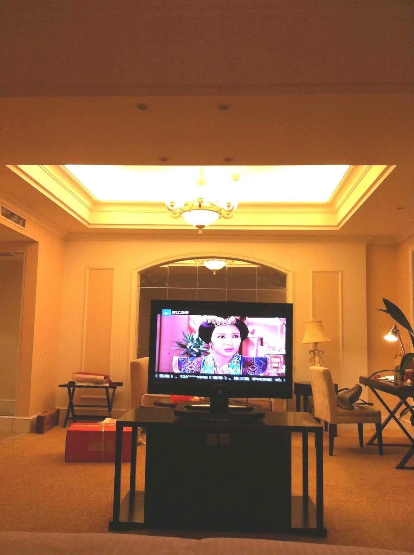 Zhengzhou Yuehai Hotel Экстерьер фото